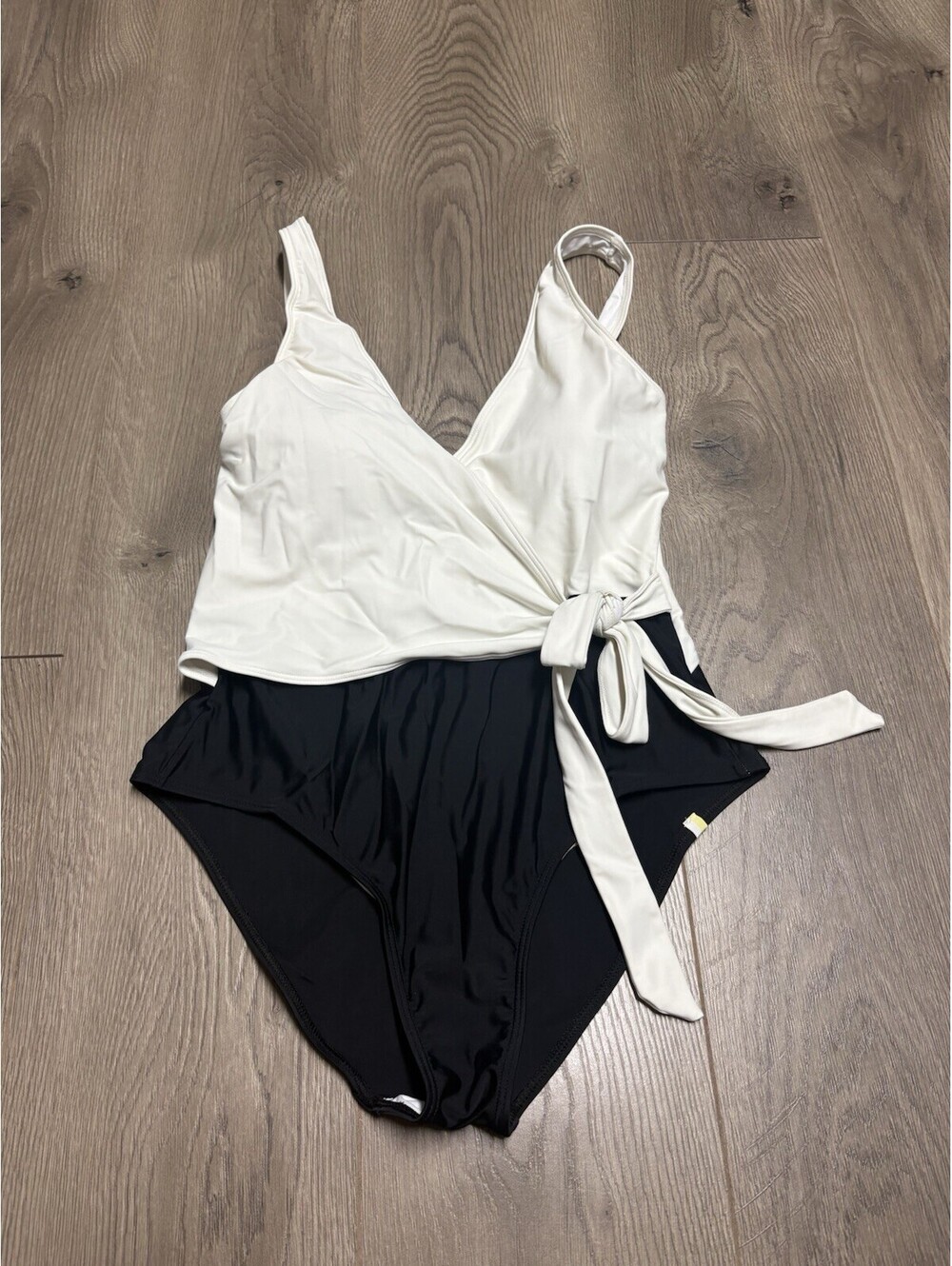 Summersalt The Perfect Wrap One-Piece Swimsuit Black And White, Size 10